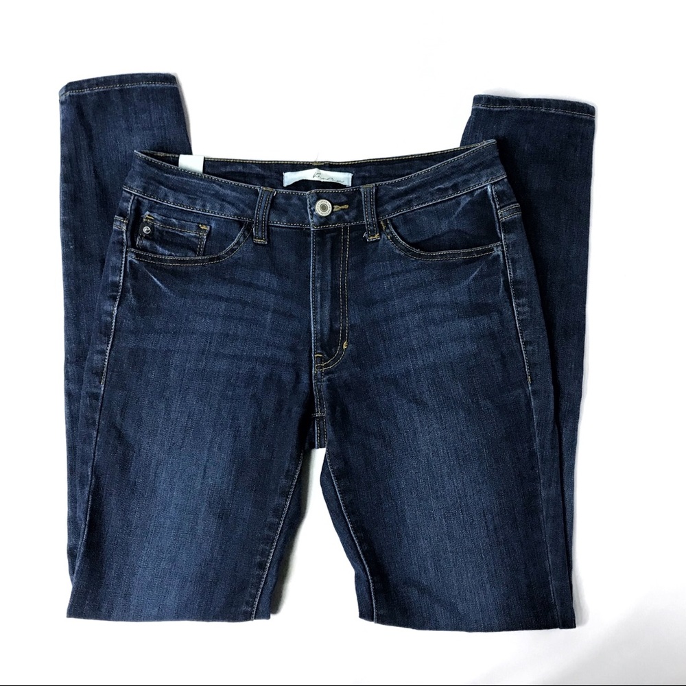 KanCan MT1013 Dark Wash Mid Rise Skinny Jeans Size 26